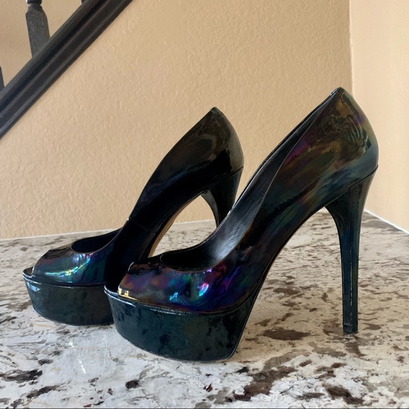 B BRIAN ATWOOD B Bambola Iridescent Patent Peep-toe Pumps.  Small flaw on heel. - Picture 2 of 9